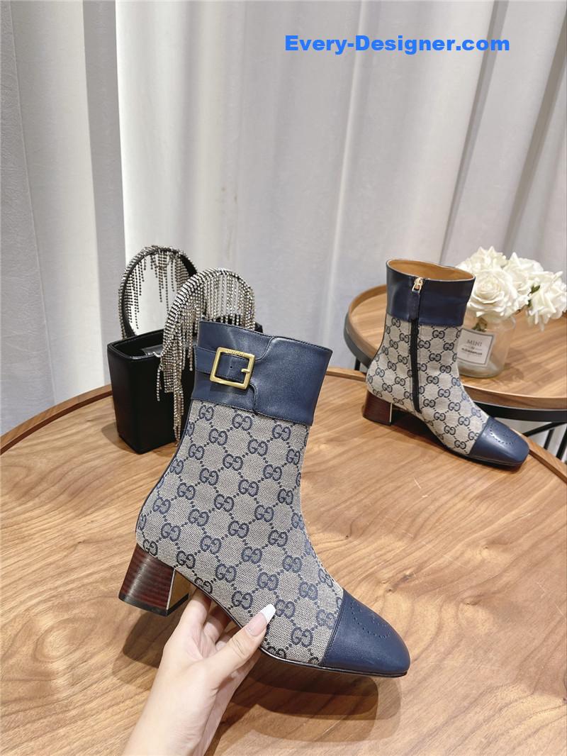Gvc*1 side buckle ankle boots