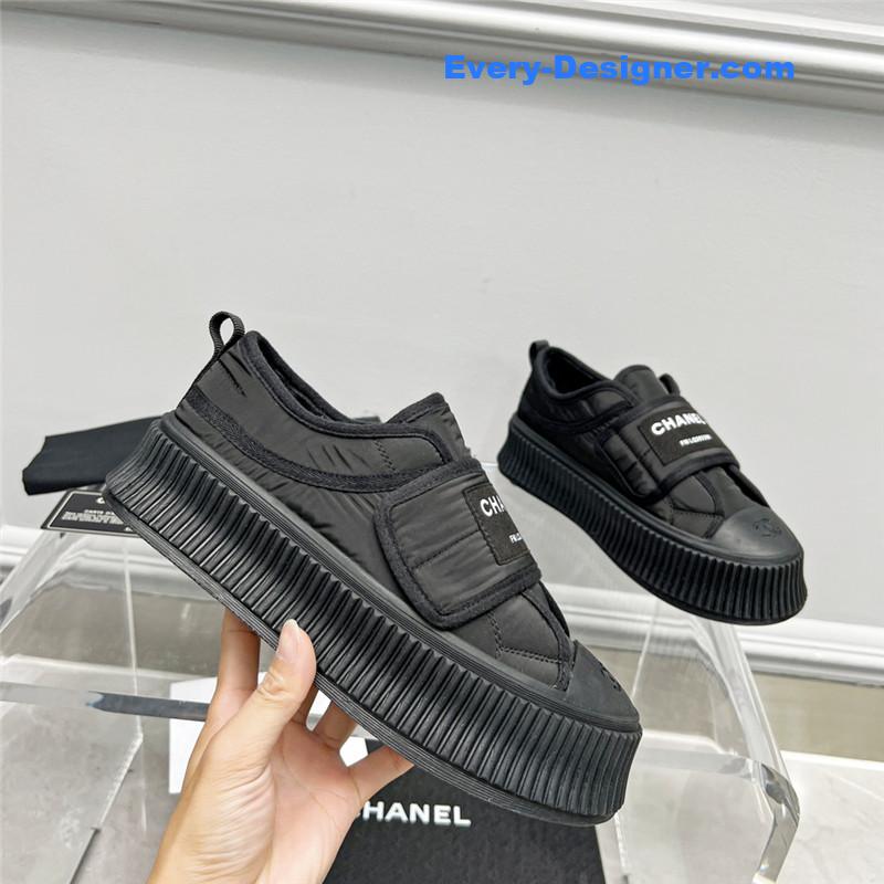 CC new casual sports style bread shoes