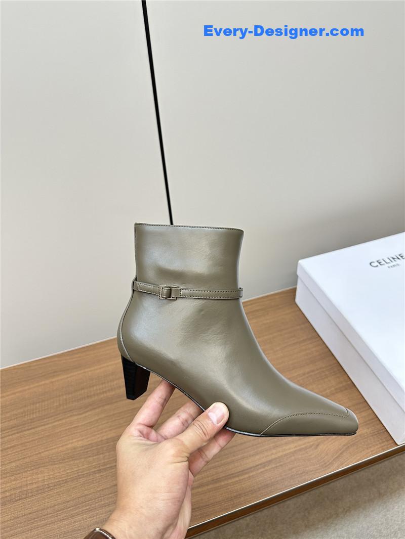 Ce1i*e small square toe boots