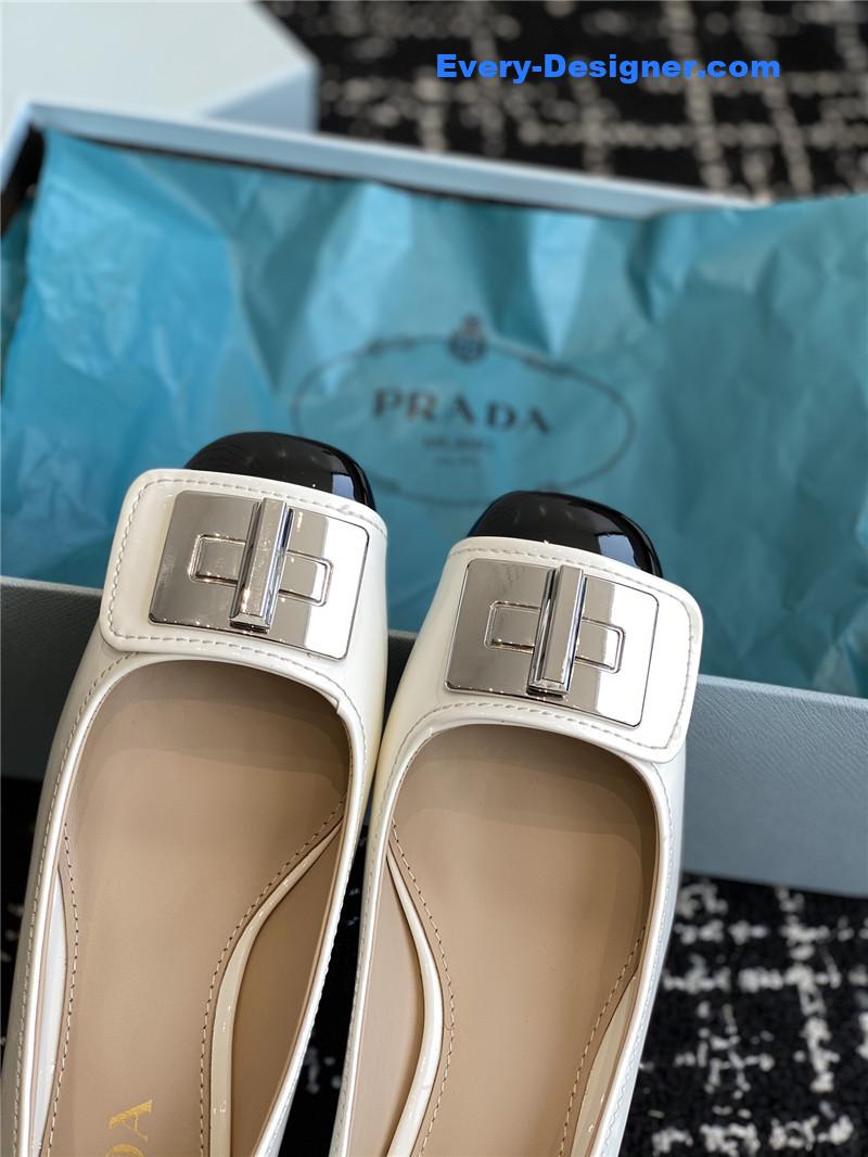 Pra*a autumn and winter classic color matching shoes