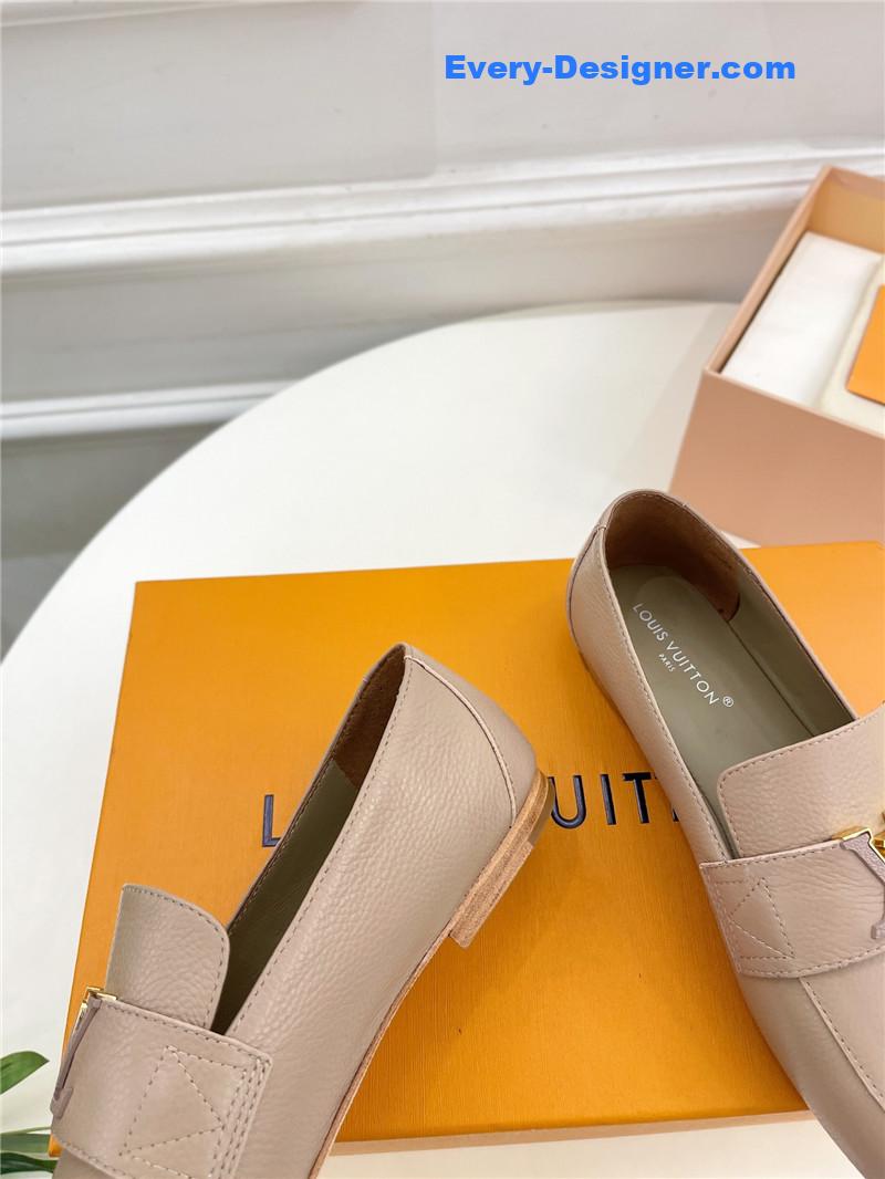 l0vis Vvtt0n lv new flat loafers