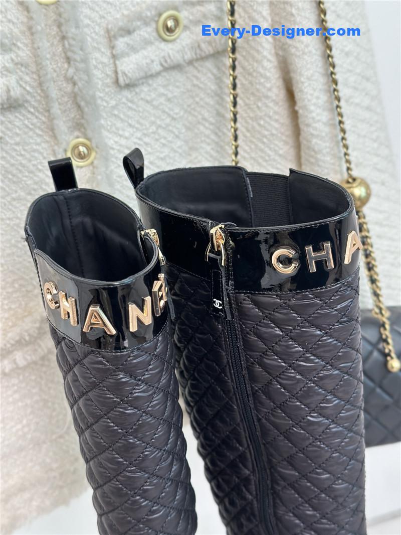 CC letter rhombus down boots