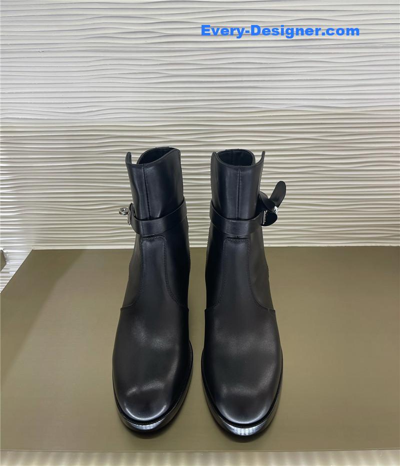H**me5 new classic kelly buckle short boots