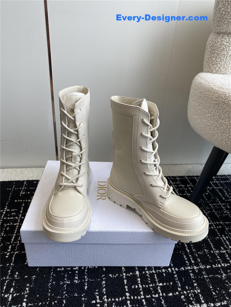 D10r new lace up martin boots