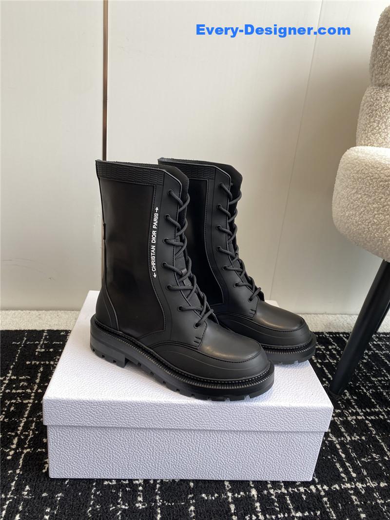 D10r new lace up martin boots