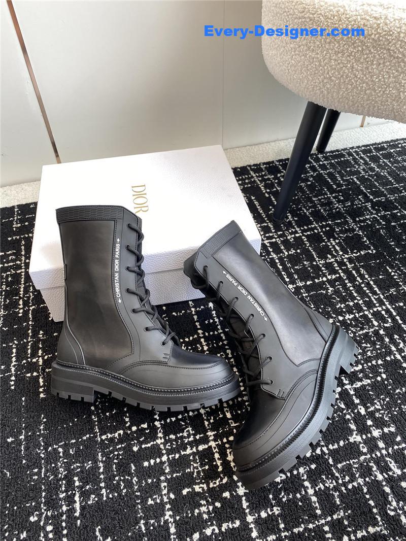 D10r new lace up martin boots