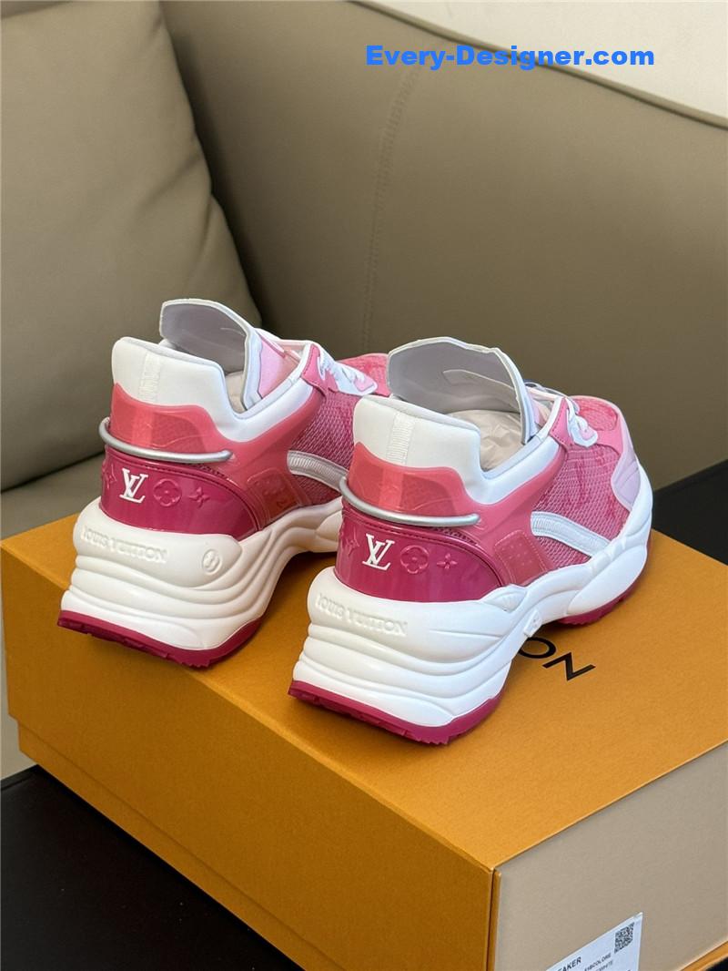 l0vis Vvtt0n lv classic running shoes