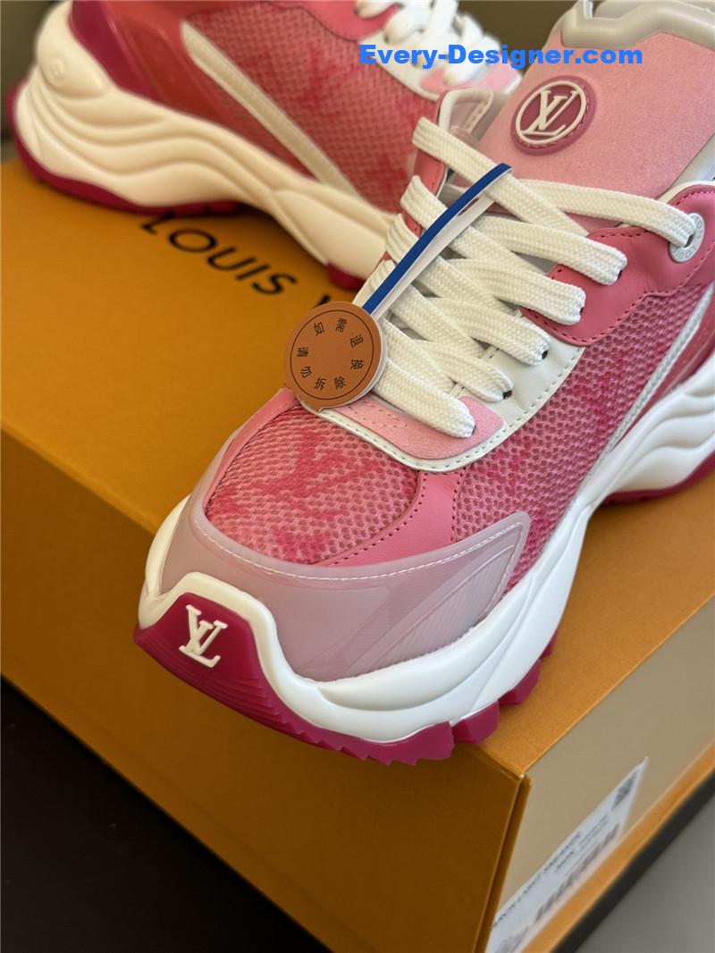 l0vis Vvtt0n lv classic running shoes