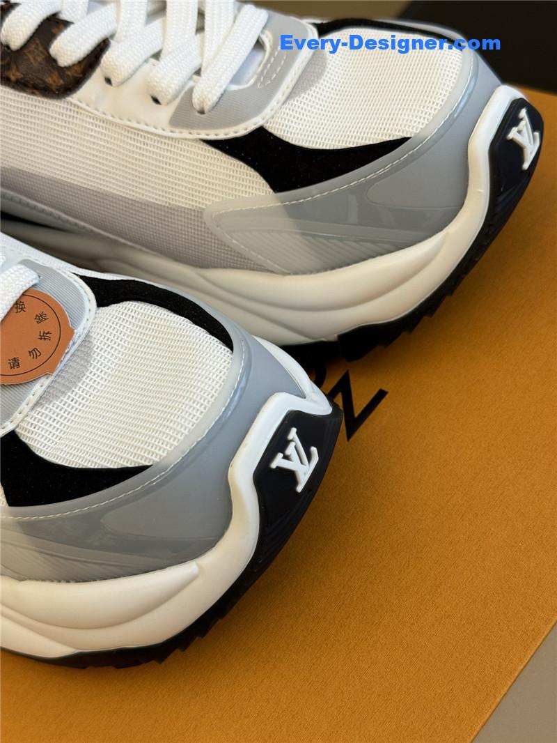 l0vis Vvtt0n lv classic running shoes