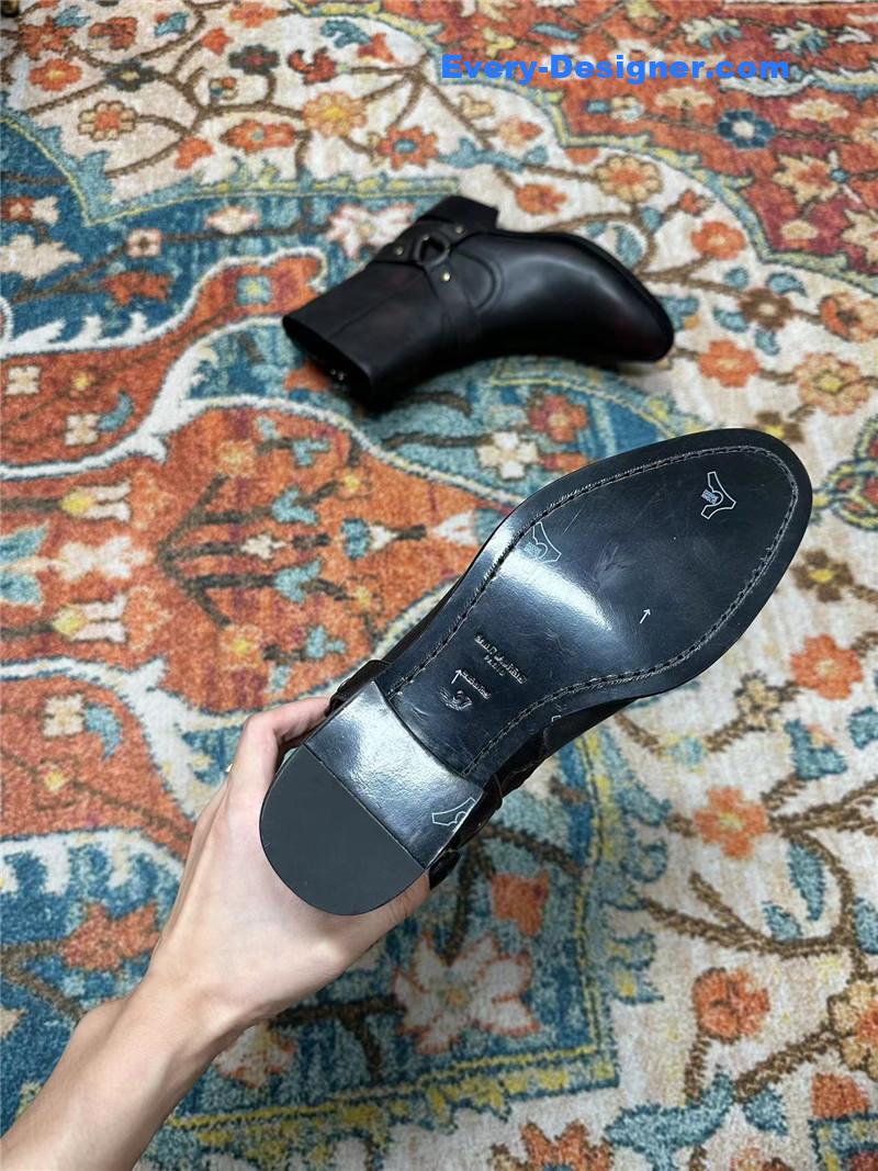 Y51 sleeveless boots