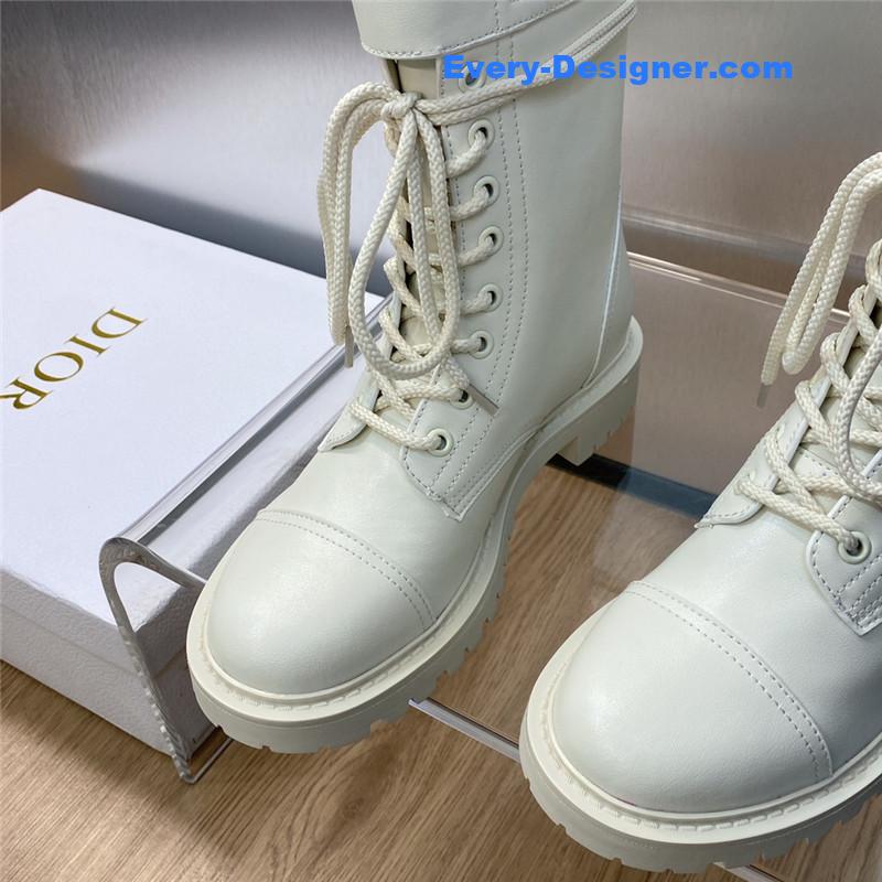 D10r belt buckle low heel round toe lace up knight boots