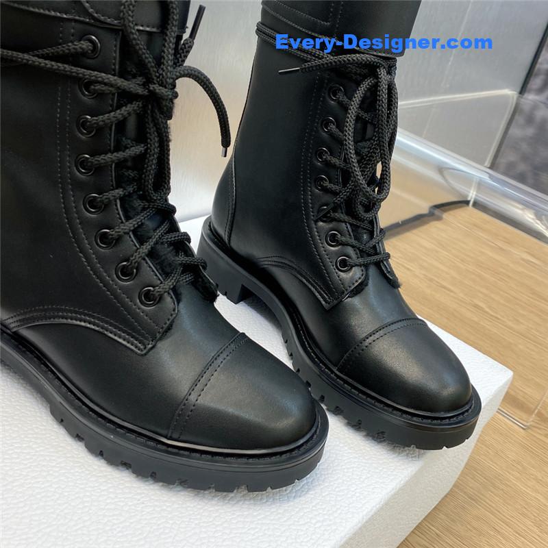 D10r belt buckle low heel round toe lace up knight boots