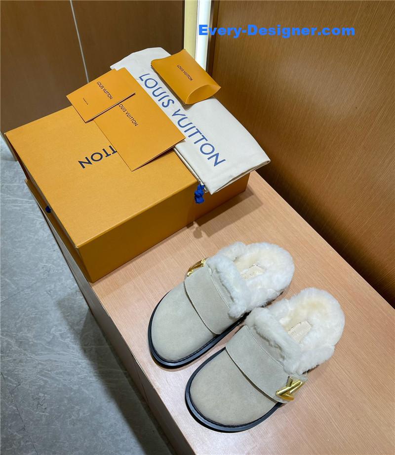 l0vis Vvtt0n lv suede fur bag half drag