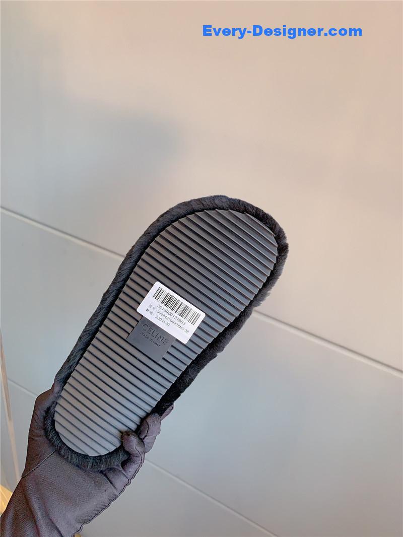 M1um1u new thick-soled furry slippers