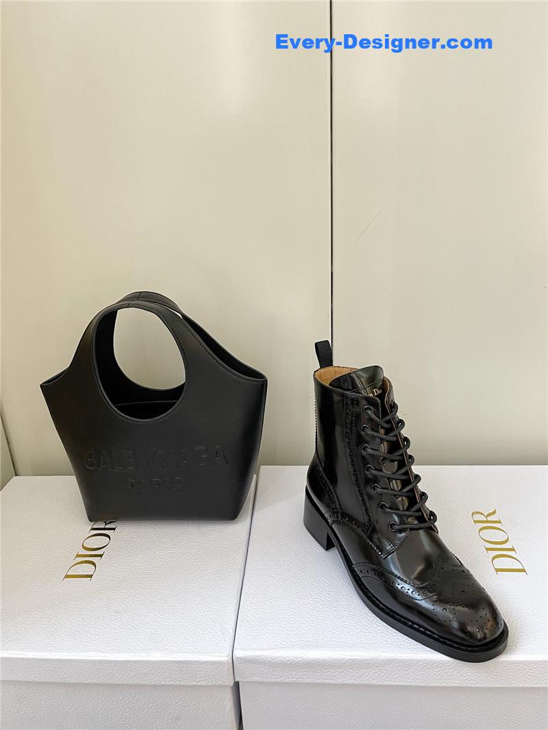 D10r retro british style brogue short boots
