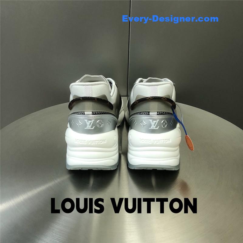 l0vis Vvtt0n lv run55 sneakers