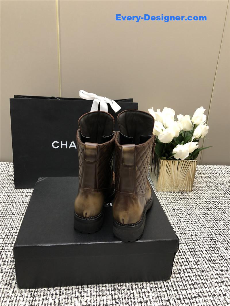 CC polished cowhide boots