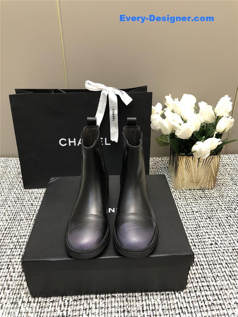 CC polished cowhide boots