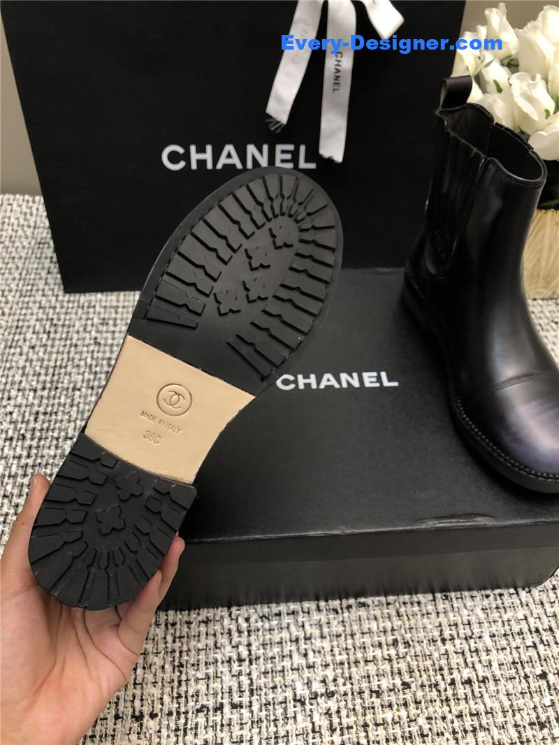 CC polished cowhide boots