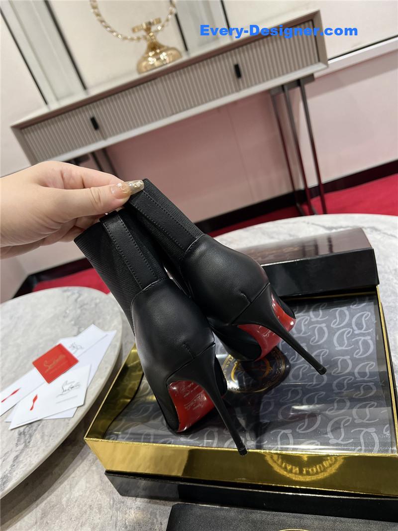 Chr1st1an louboutin chelsea chick booty ankle boots