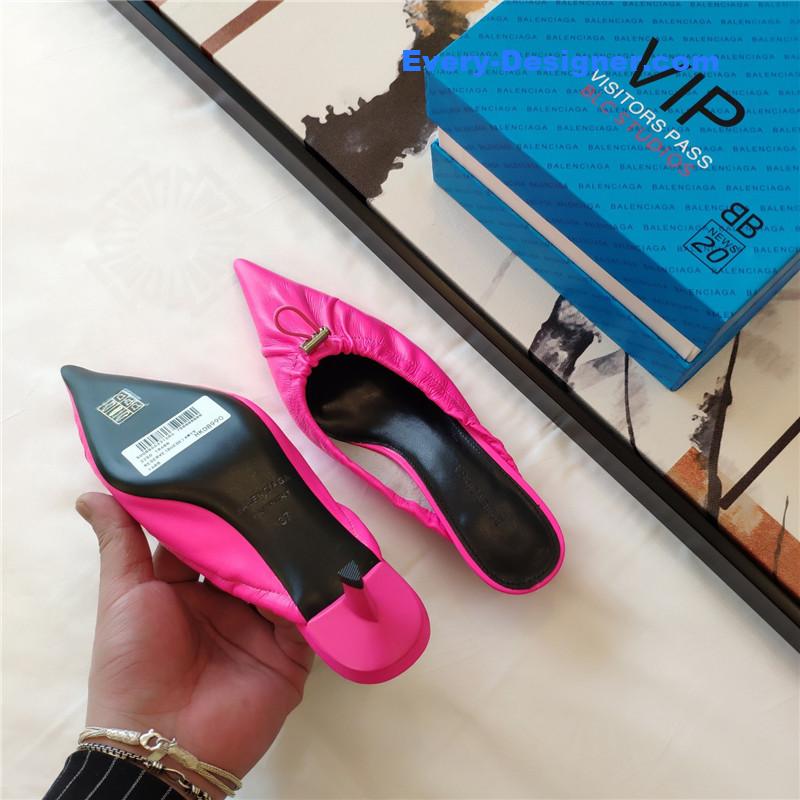 Ba1en*iaga’s new knife-heel kitten-heel elastic cuffed shoes