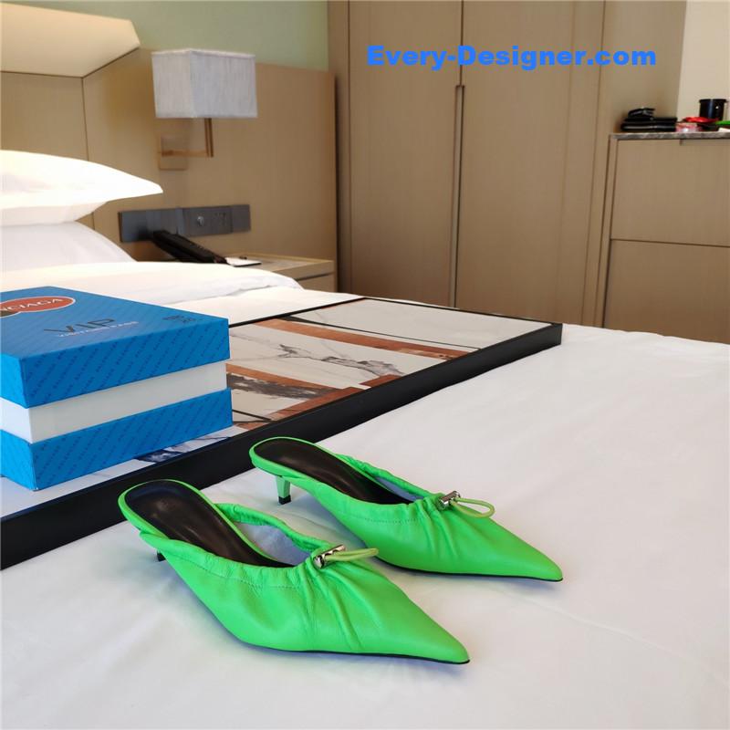 Ba1en*iaga’s new knife-heel kitten-heel elastic cuffed shoes