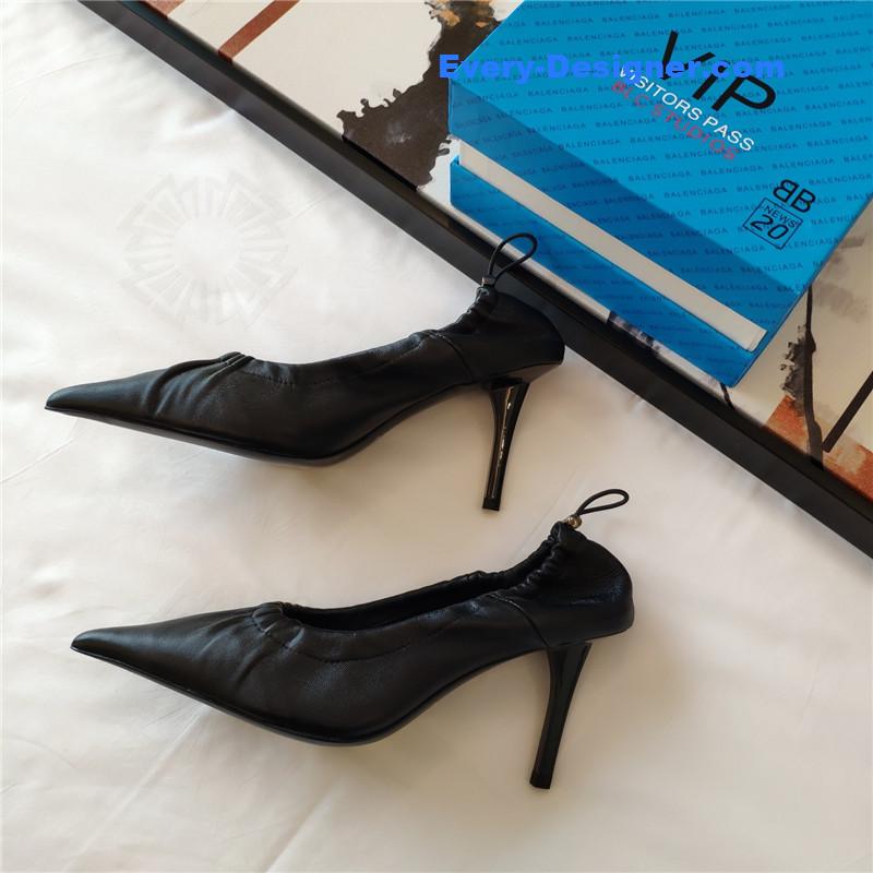Ba1en*iaga’s new knife-heel kitten-heel elastic cuffed shoes