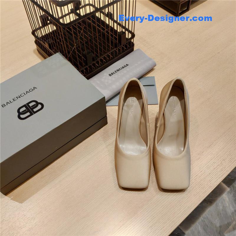 Ba1en*iaga new figure 7 shoes
