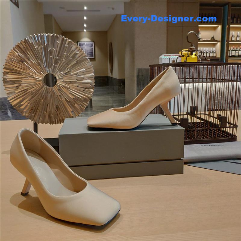 Ba1en*iaga new figure 7 shoes