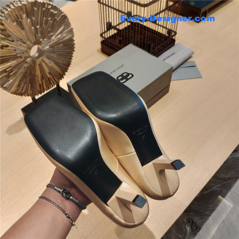 Ba1en*iaga new figure 7 shoes