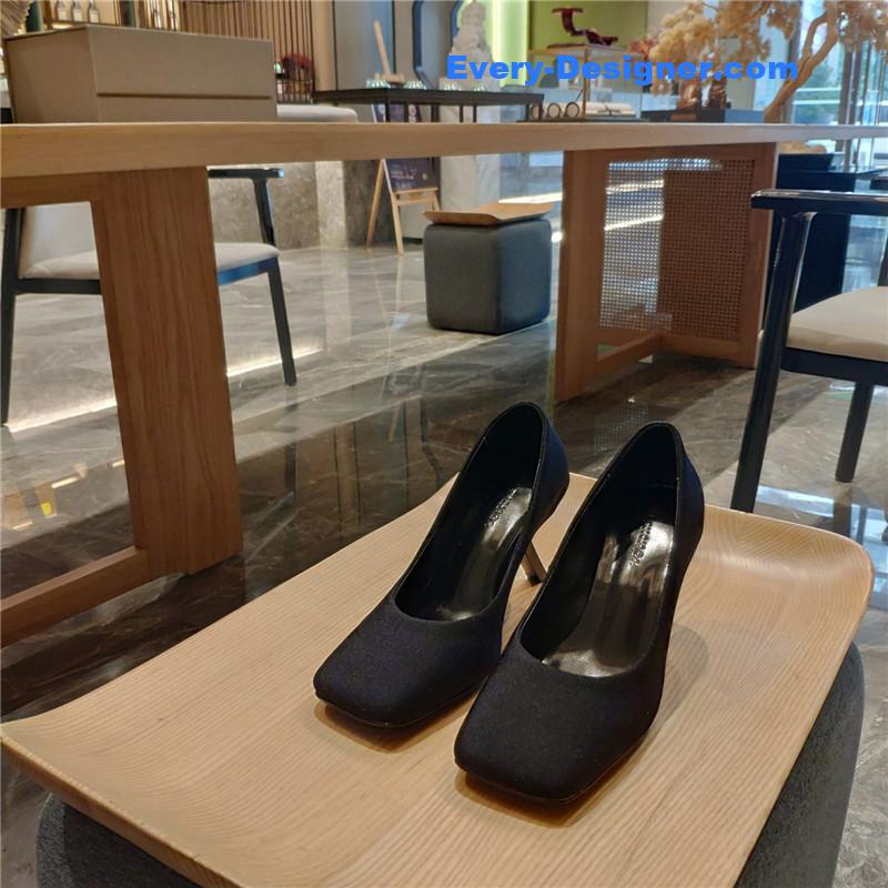 Ba1en*iaga new figure 7 shoes
