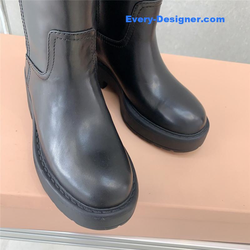 M1um1u new knight boots