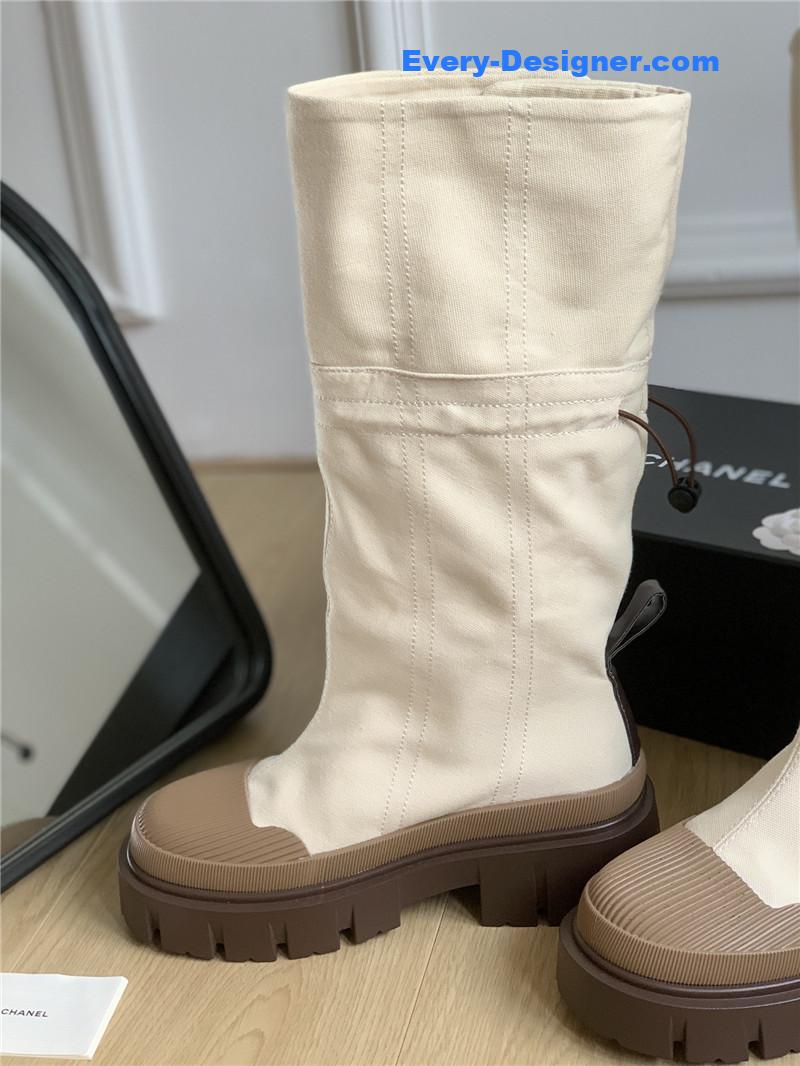 CC hidden canvas boots