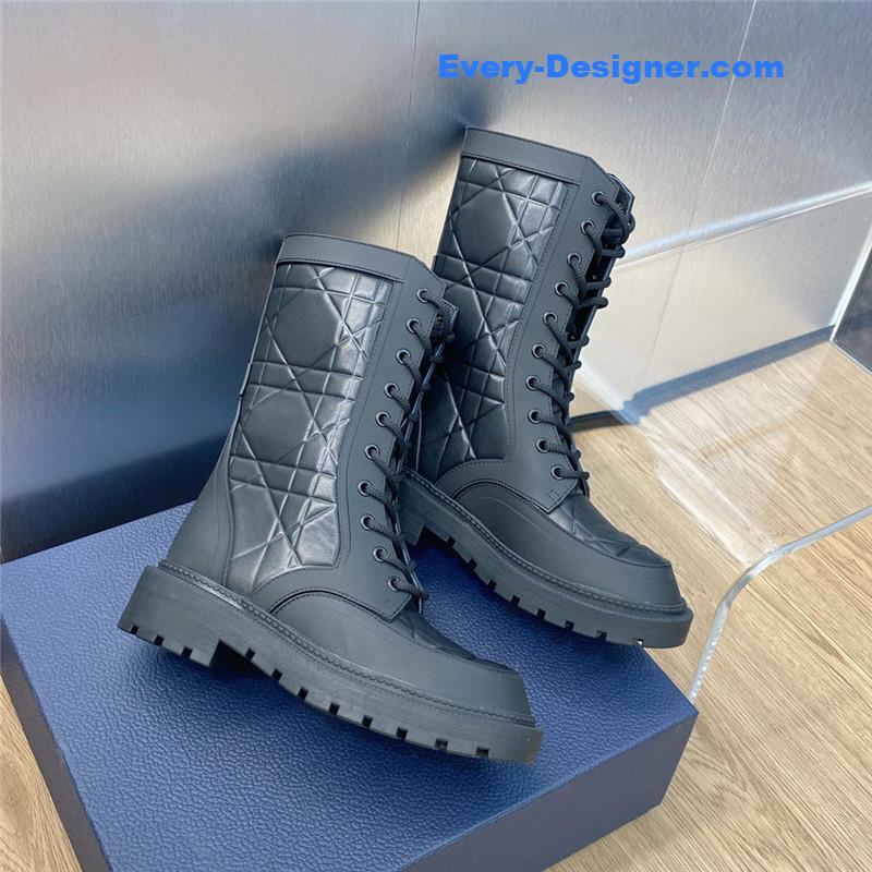 D10r women’s velcro motorcycle short boots
