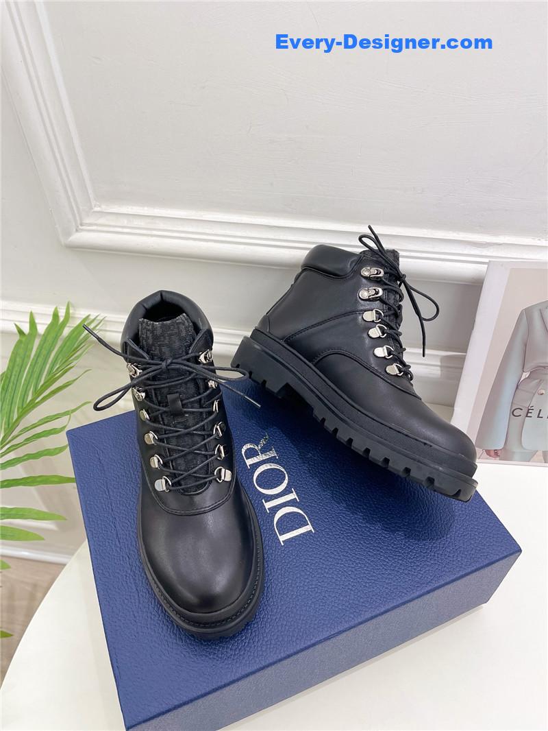 D10r new wool boots
