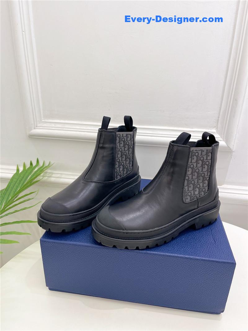 D10r new wool boots