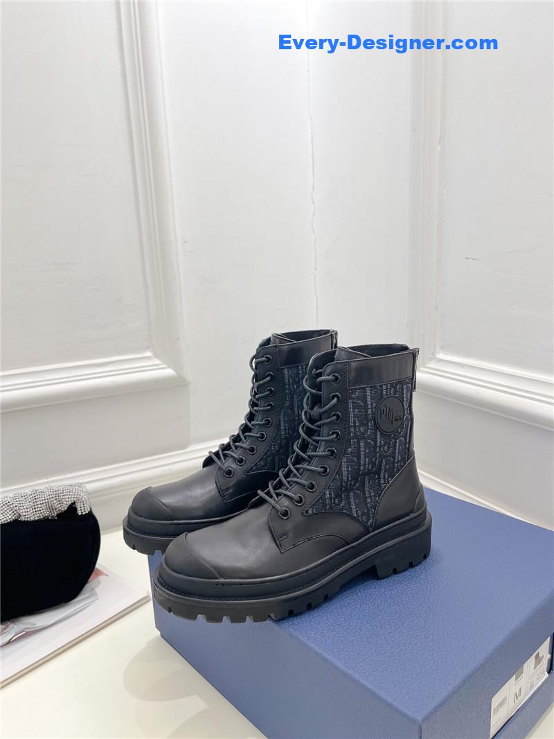 D10r new wool boots