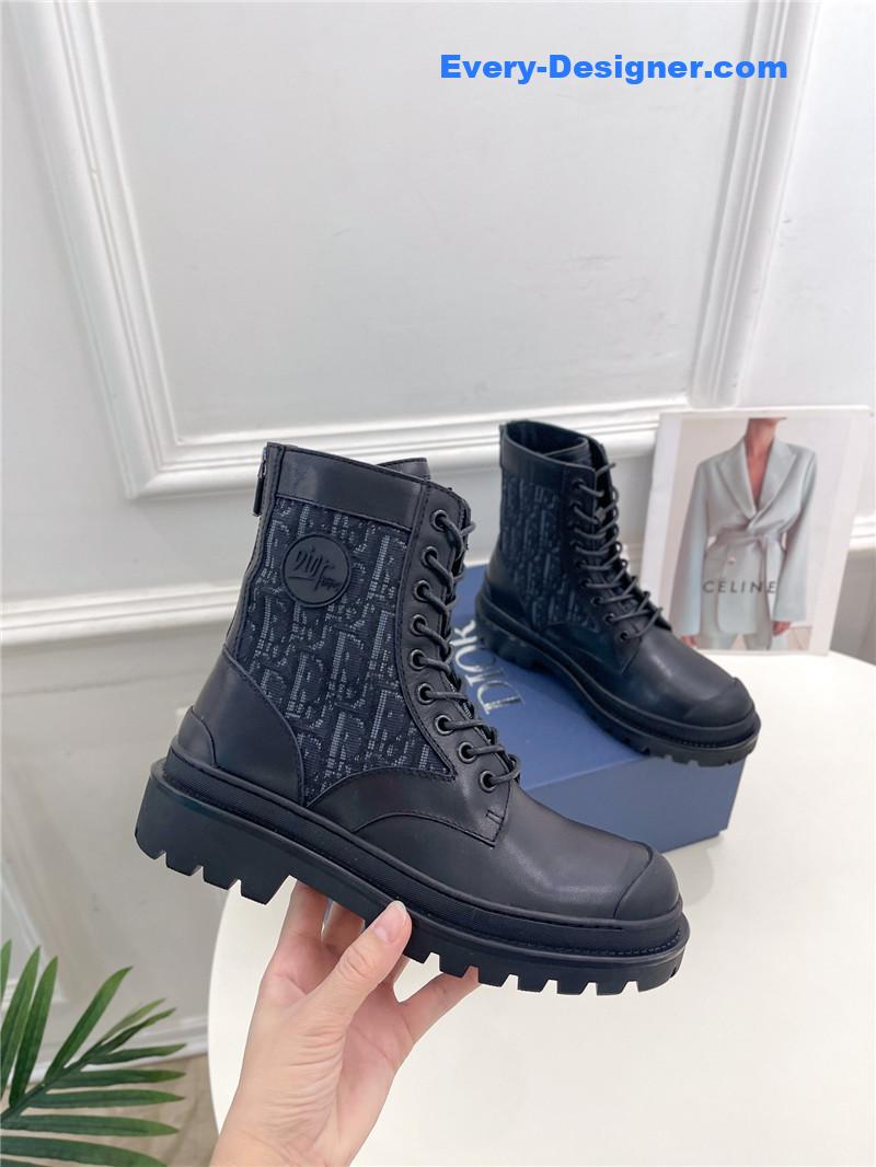 D10r new wool boots