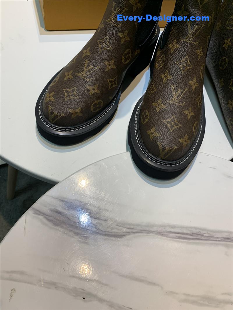 l0vis Vvtt0n lv chelsea boots