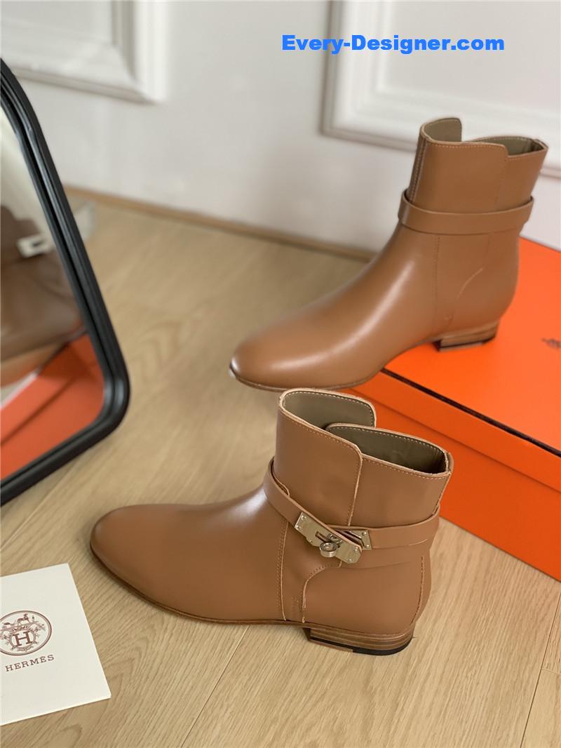 H**me5 classic kelly buckle boots