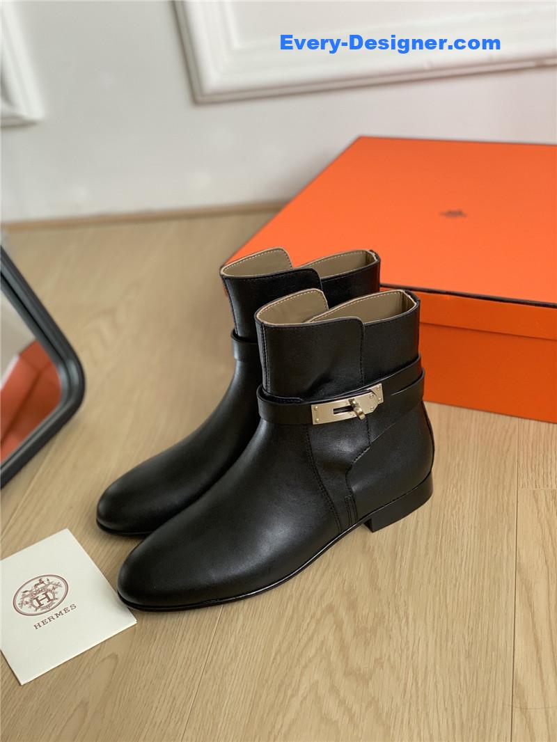 H**me5 classic kelly buckle boots