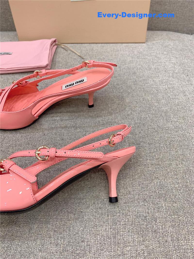 M1um1u catwalk style pointed toe kitten heels
