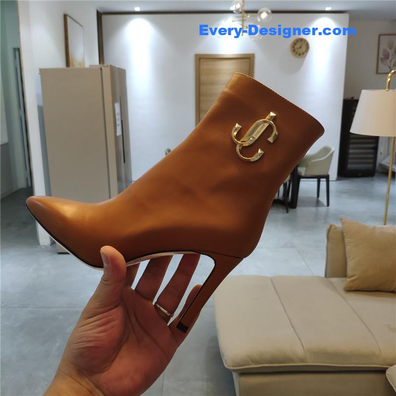 J1m*y Ch00 minori 65 boots