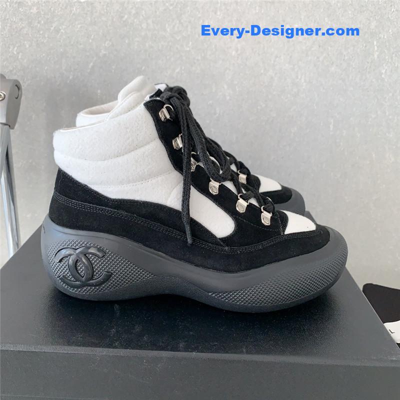 Ch**el new limited edition coco neige snow boots