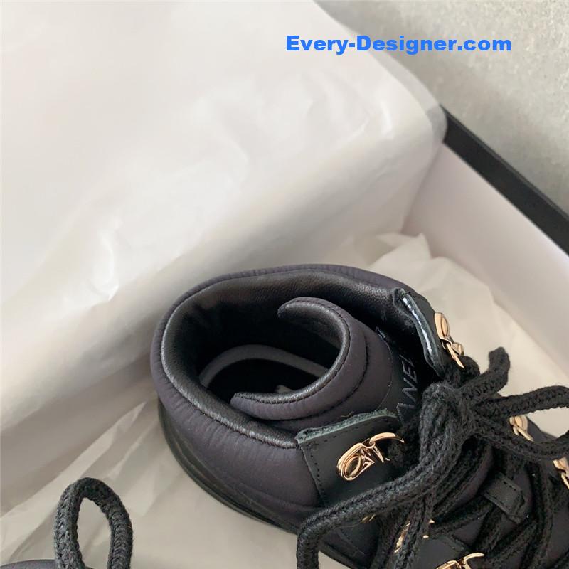 Ch**el new limited edition coco neige snow boots