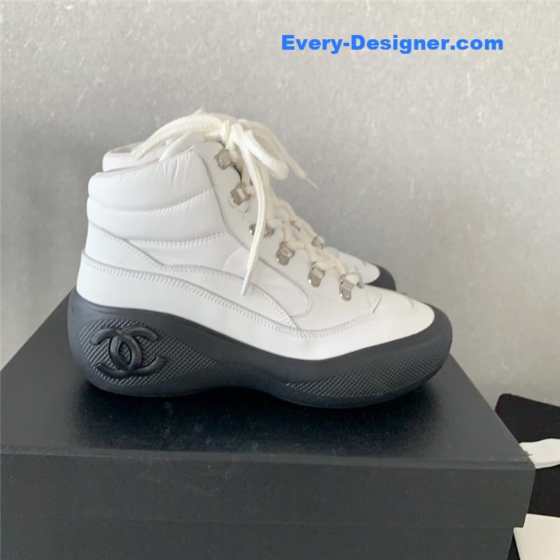 Ch**el new limited edition coco neige snow boots