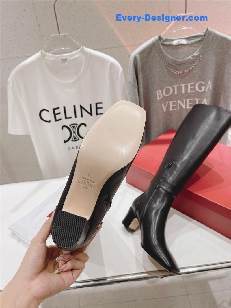 Va1e*ntin0 pointed toe chunky heel knee high boots