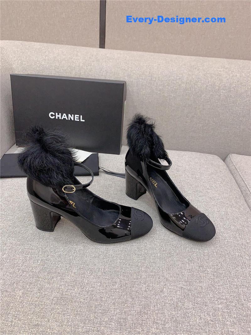 Ch**el new furry high heels