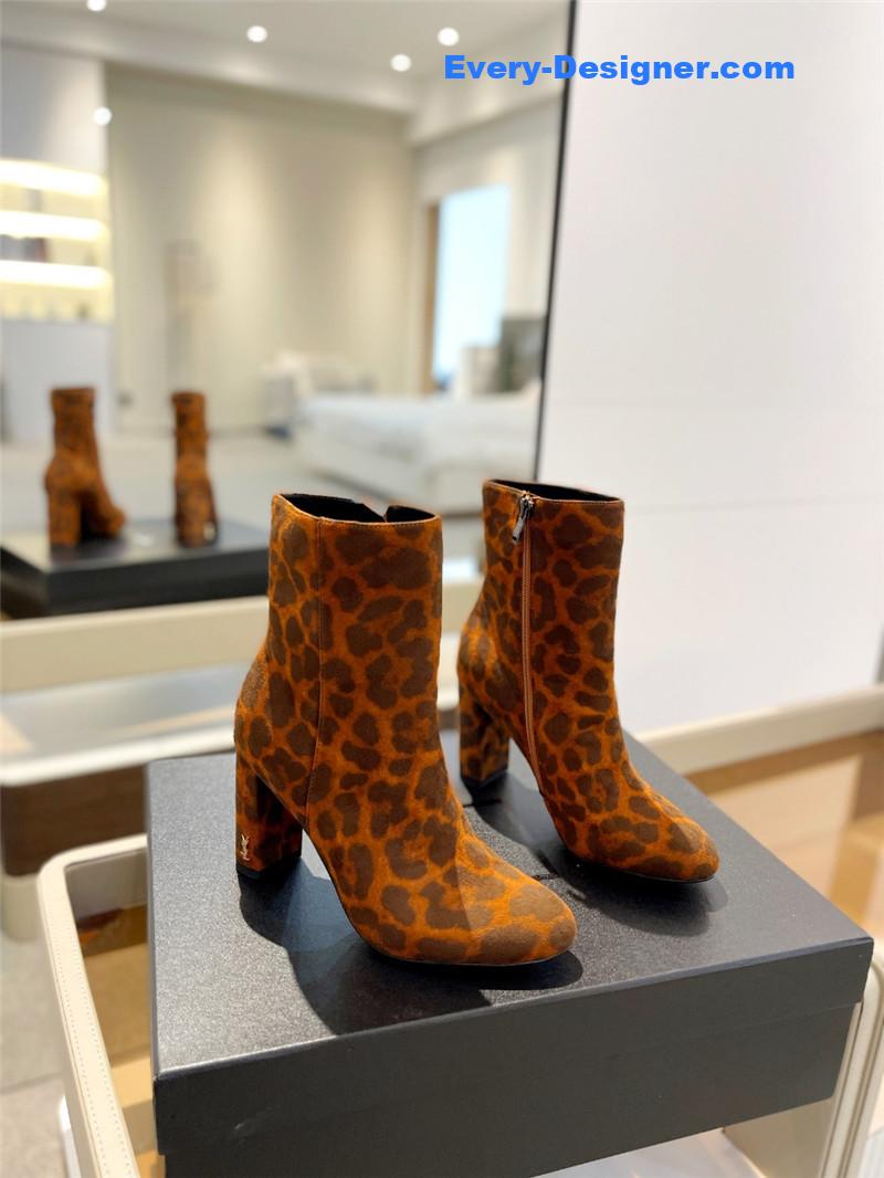 Sa1nt Lau*nt leopard heel suede boots