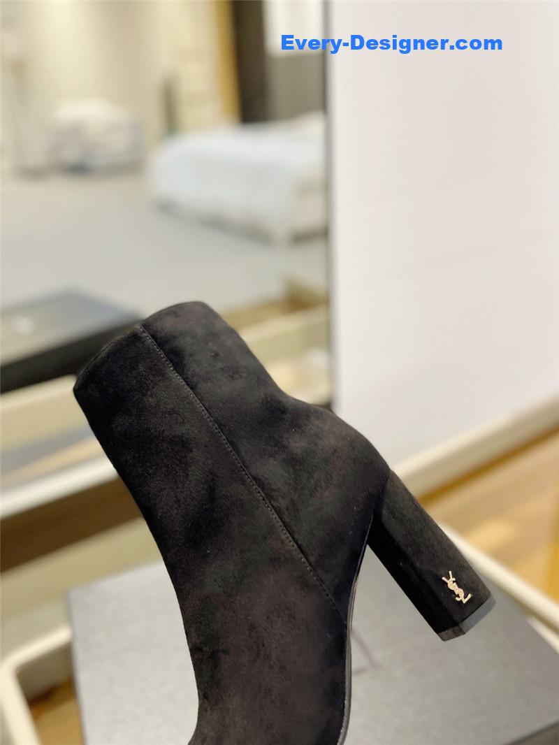 Sa1nt Lau*nt black heel suede boots